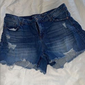 High rise, denim shorts